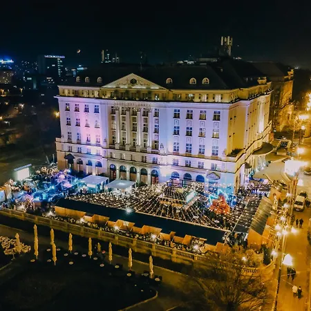 Esplanade 5*